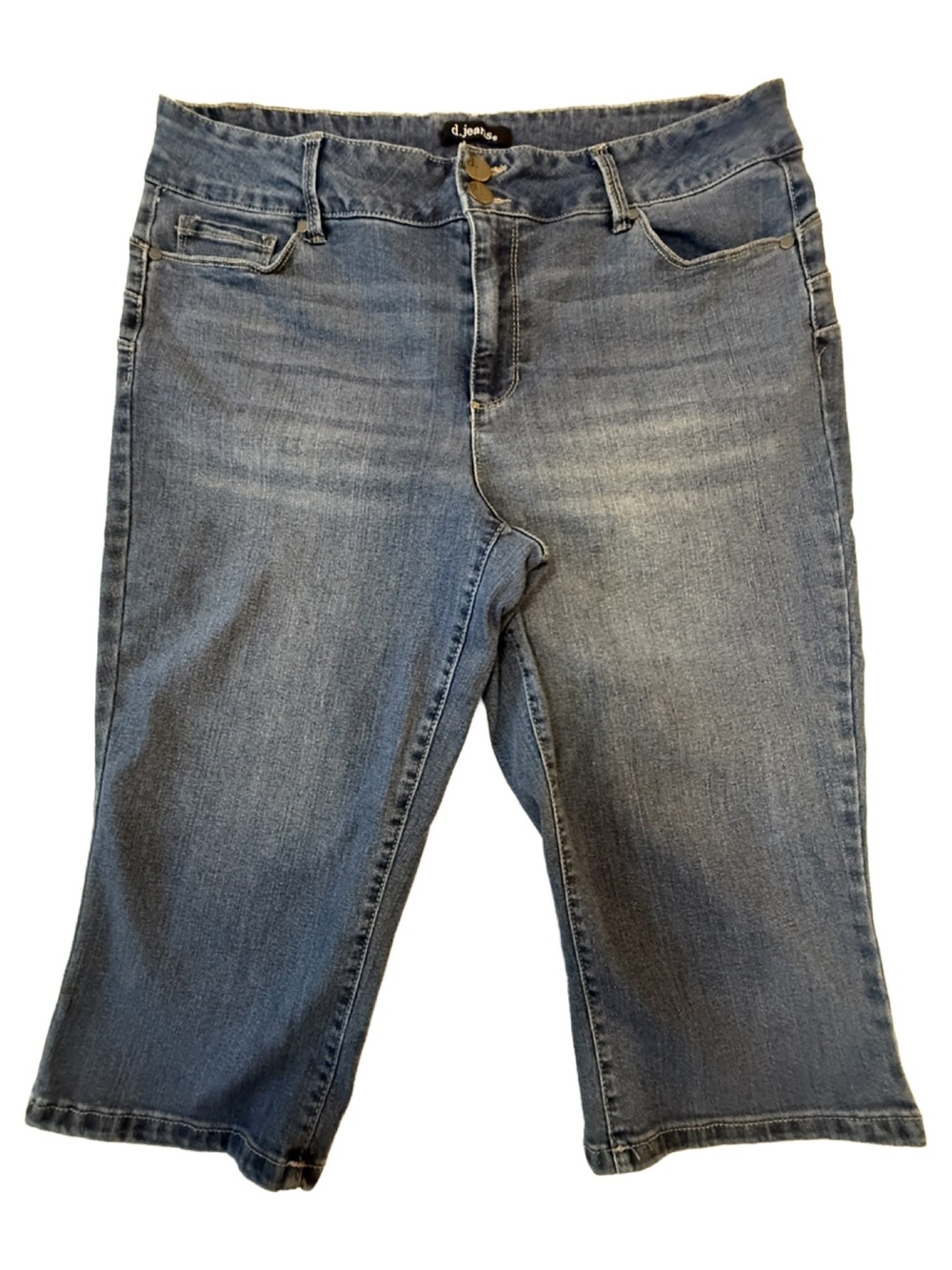 Plus Size d jeans Relaxed Mid-Blue Womens Denim Jeans. 16W